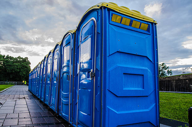 Porta potty delivery and setup in Phoenix, OR